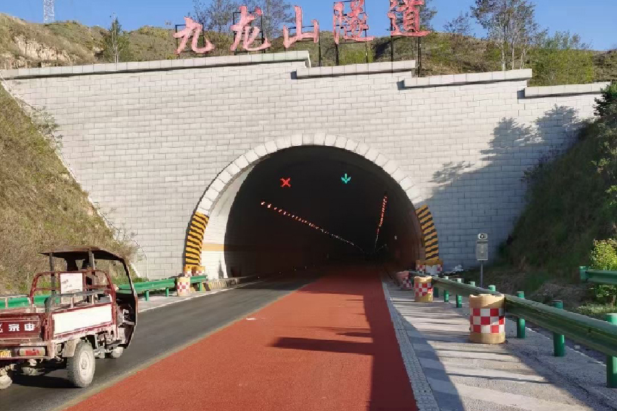 陶瓷颗粒防滑路面应用